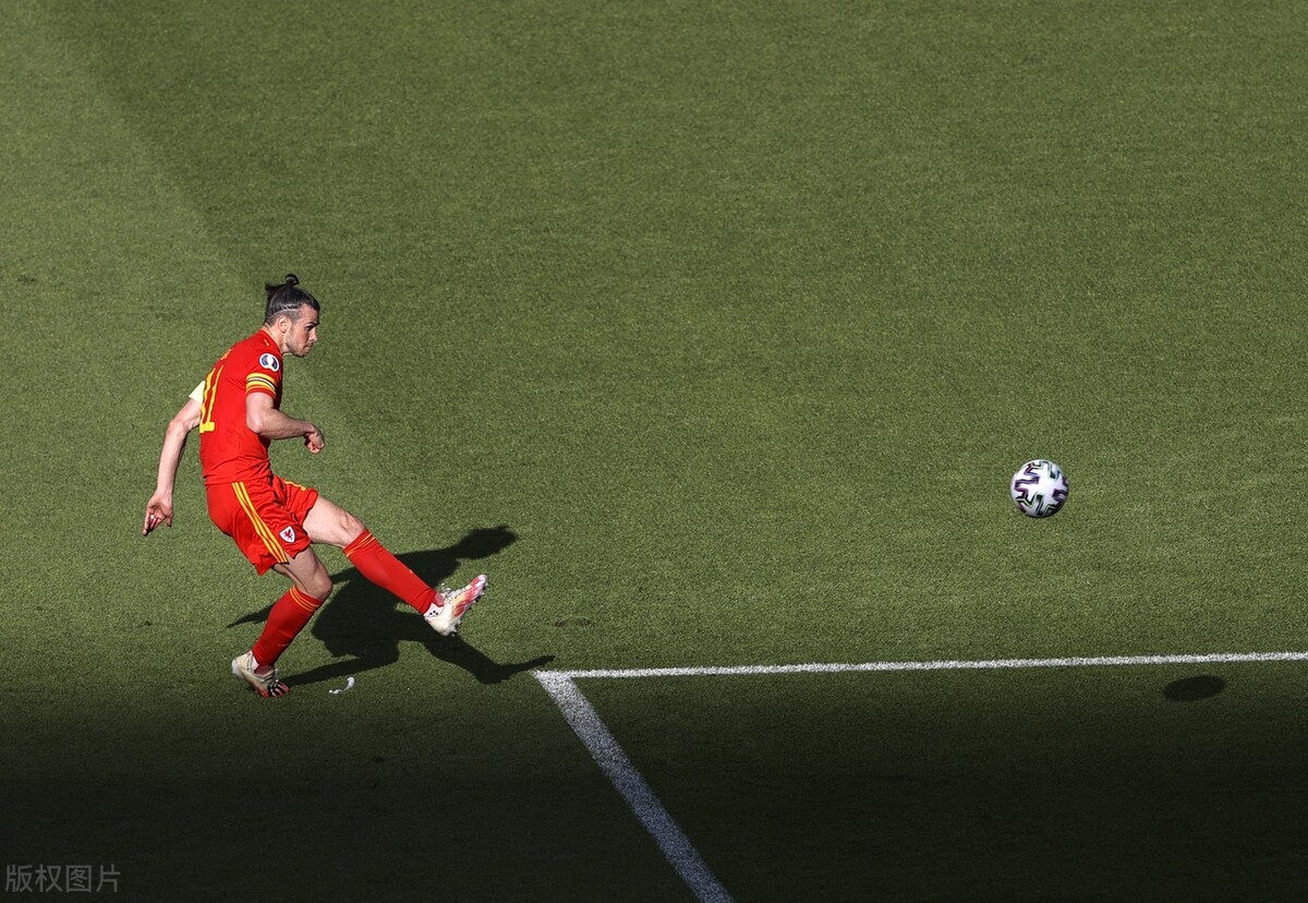 威尔士队在比赛中遭遇挫折，表现低迷
