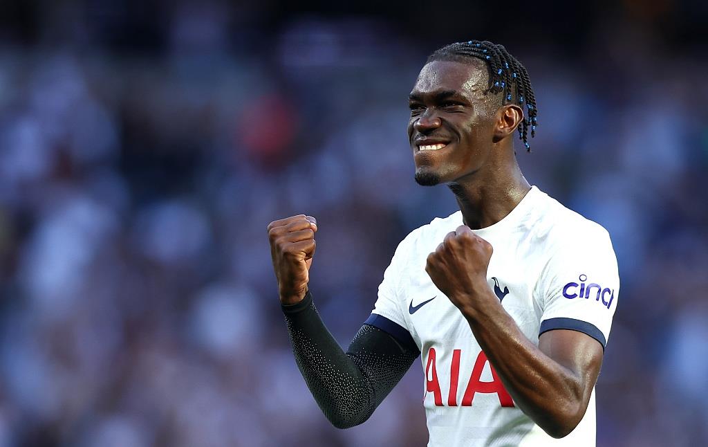 热刺连续平局，积分暂居中游的简单介绍