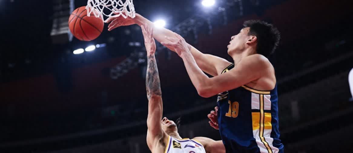 开云体育在线-广州富力队势如破竹，轻松击败对手