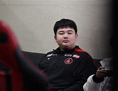 关于门诺落雁：捱过争议续约南安普顿的信息