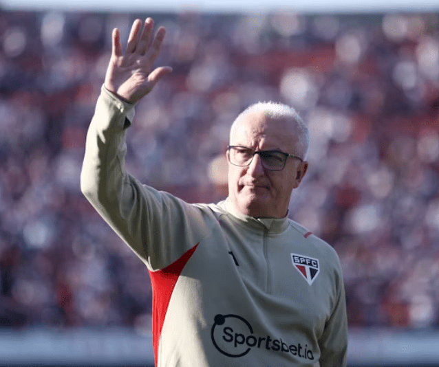 南美洲决赛大比分胜出，双方攻防积极