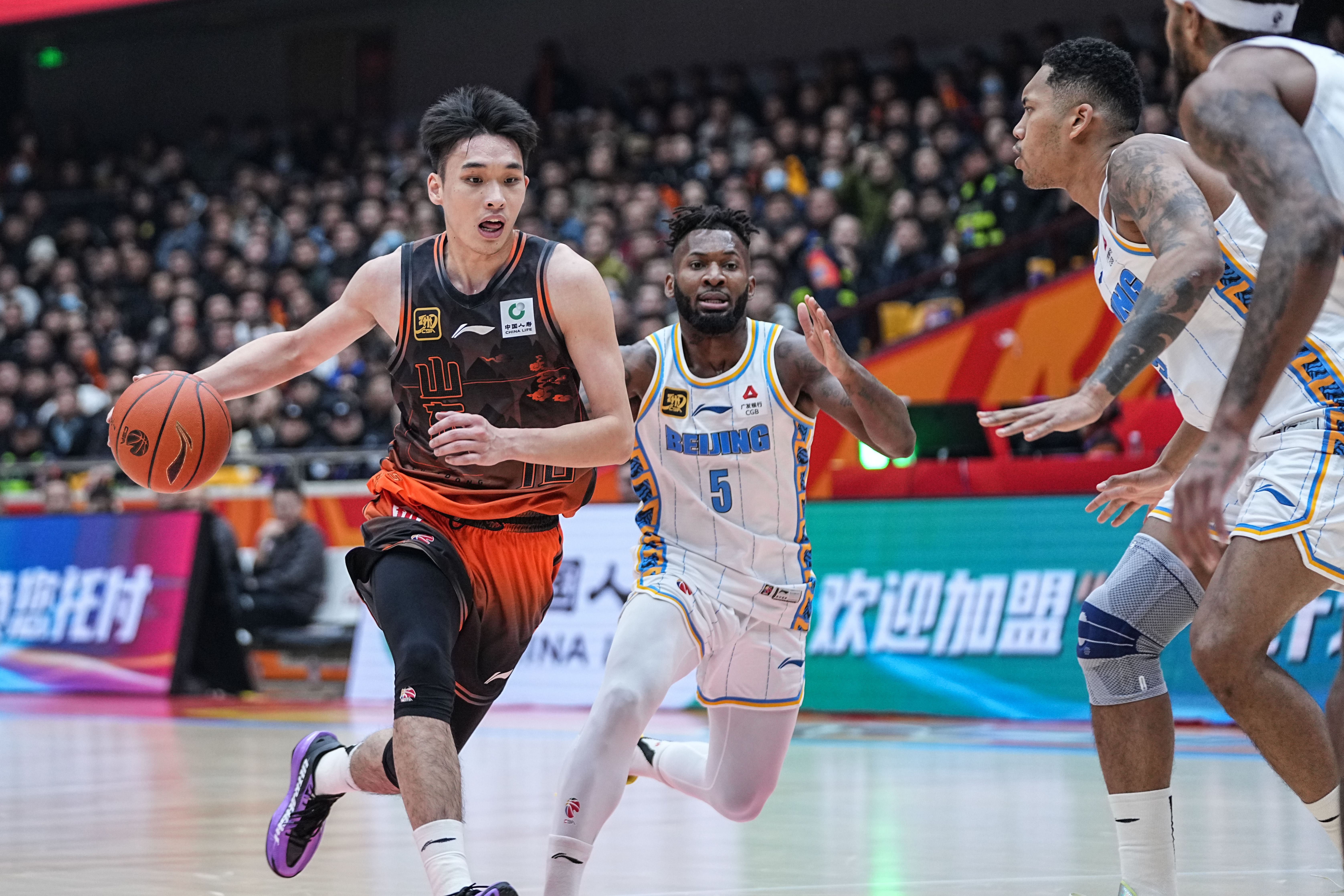 开云体育亚洲官网-赤道几内亚男篮在和阿塞拜疆队的对抗中实现逆袭