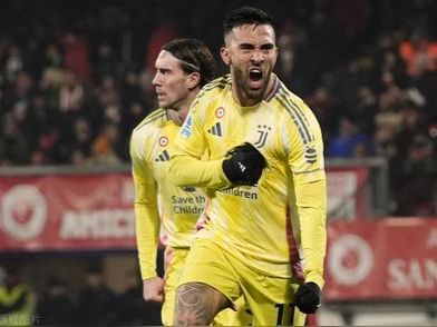 开云体育中国官网-尤文客场挑战那不勒斯，球迷翘首以待