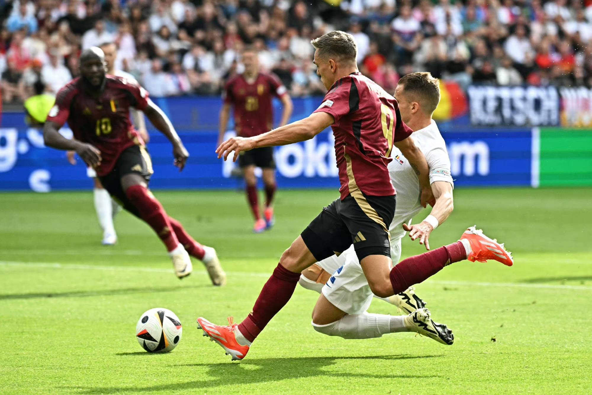 比利时队在国际赛场瞄准胜利