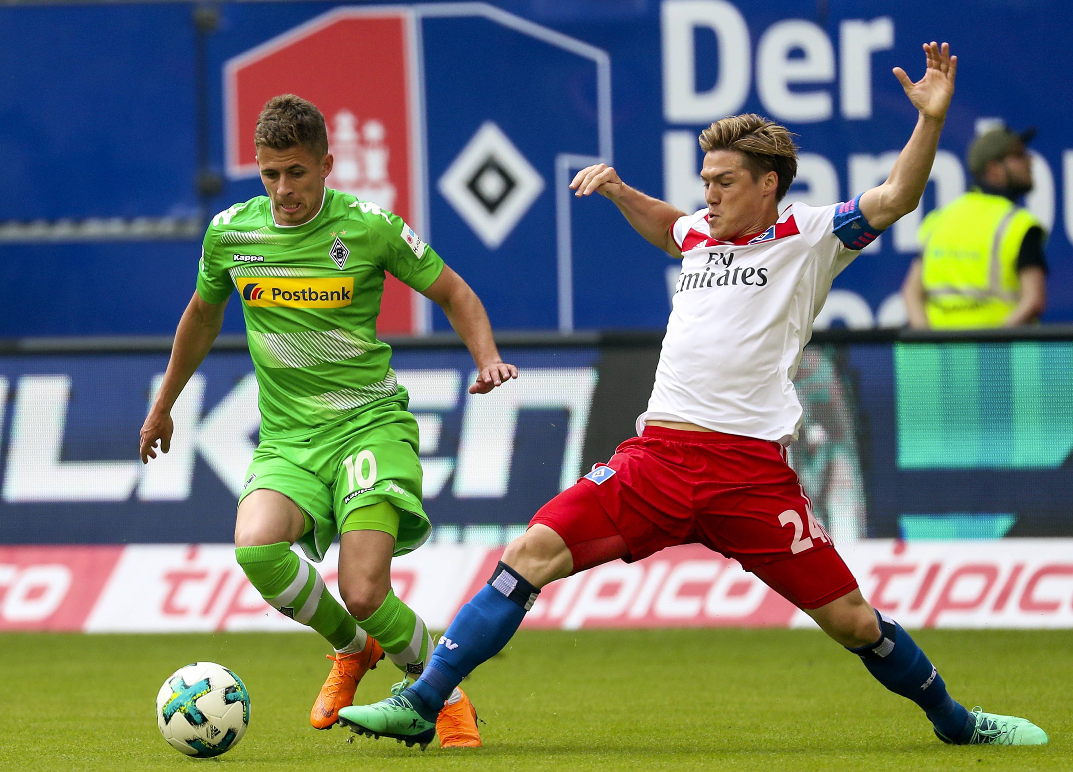 开云体育网页版登录入口-关于汉诺威96球员在比赛中全力拼搏的信息