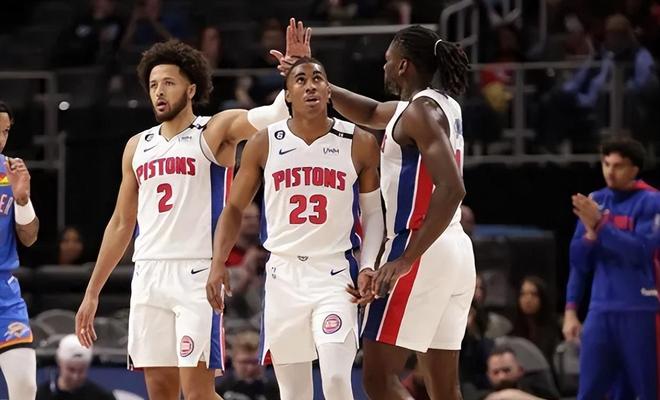 黄蜂核心复出迎战：球队迎来曙光？的简单介绍