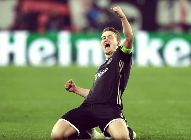 开云体育app下载-阿贾克斯小胜多特蒙德，晋级欧冠四强有望