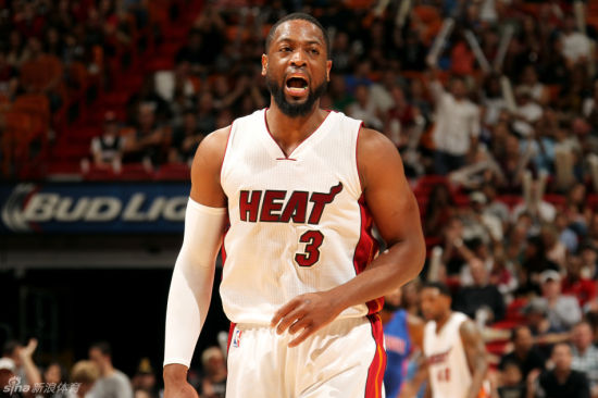 开云体育app下载-热火战胜奇才，韦德伤退无碍球队收获三连胜