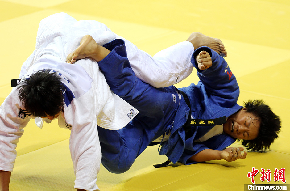 包含落幕时刻精彩绝伦，土耳其队不负众望夺得冠军的词条